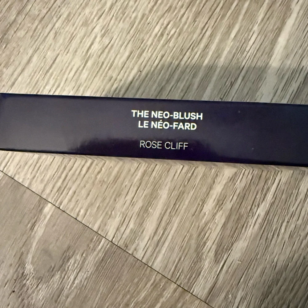 Kevin Aucoin The Neo Blush - Rose Cliff